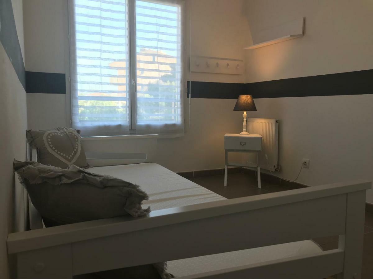 Appart' Au Port Appartement Fréjus Buitenkant foto